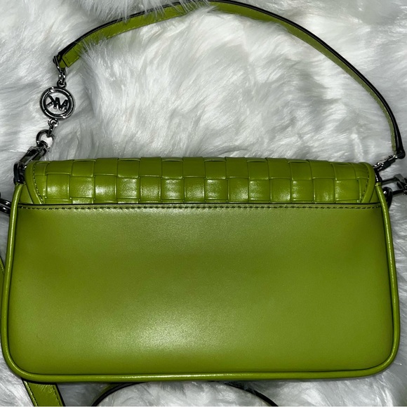 MICHAEL KORS Crossbody Lime Green - Picture 7 of 9